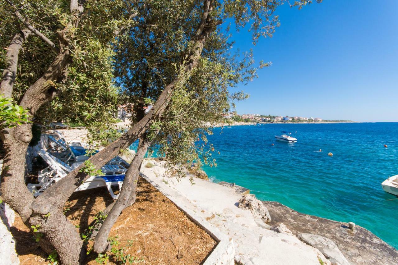Apartments Marinana Ražanj エクステリア 写真